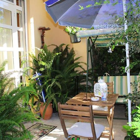 Il Giardino Di Laura Private Rooms Монделло Экстерьер фото