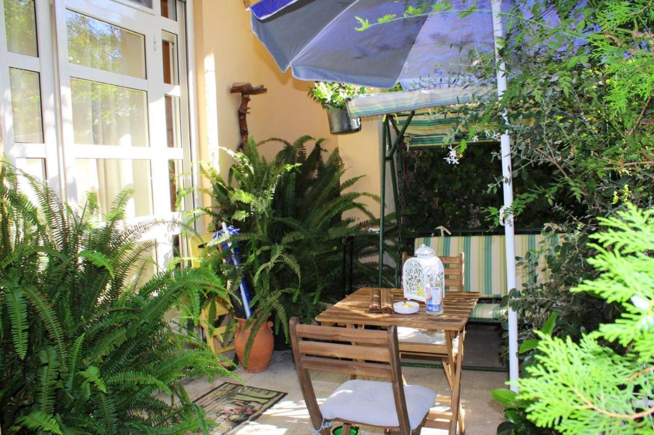 Il Giardino Di Laura Private Rooms Монделло Экстерьер фото