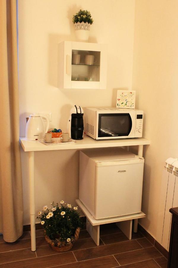Il Giardino Di Laura Private Rooms Монделло Экстерьер фото
